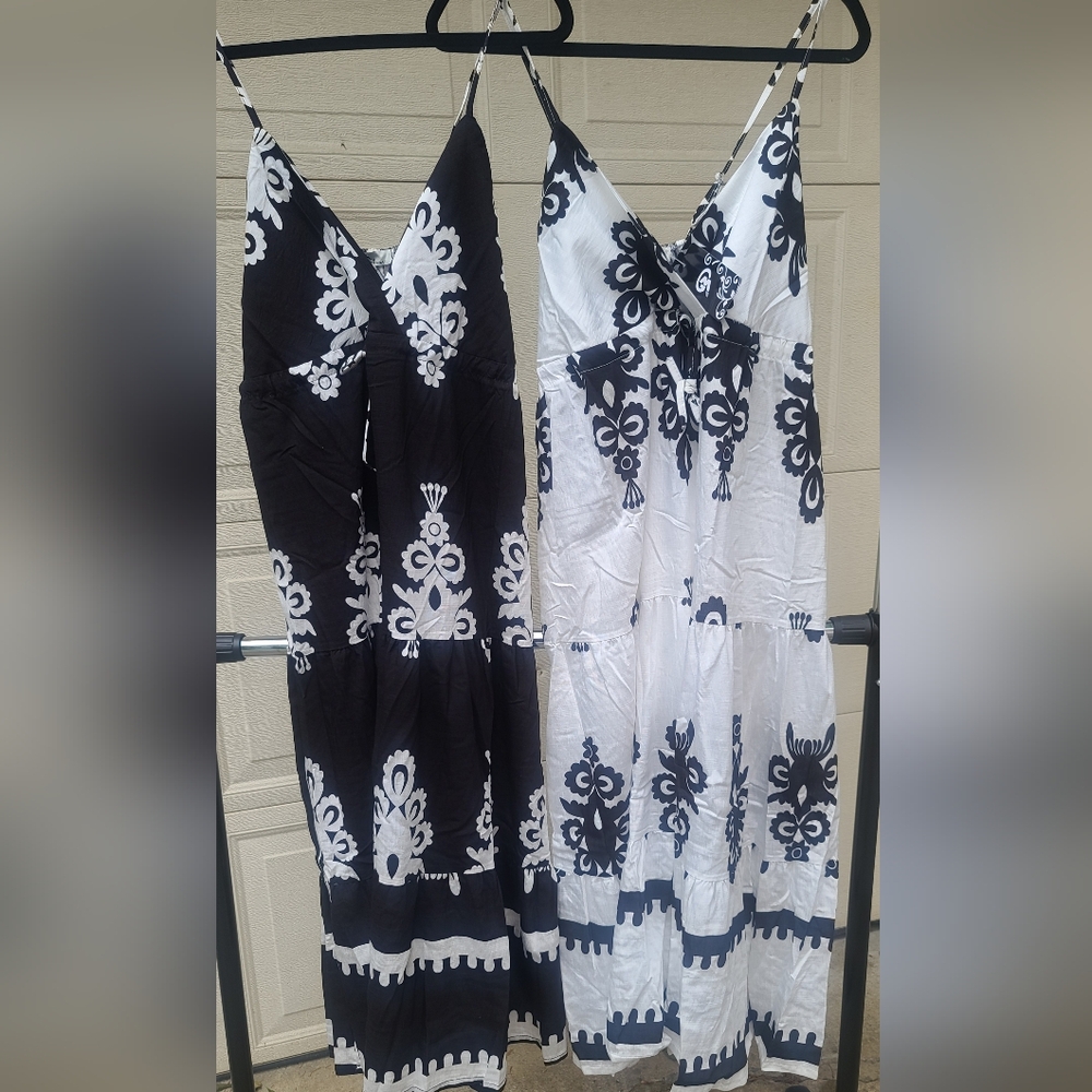 Elegant Black and White Women Dresses